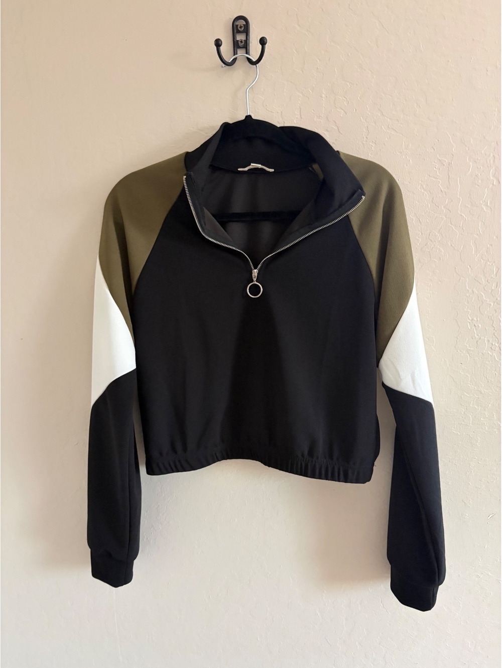 NWOT Ellie & Kate half zip jacket